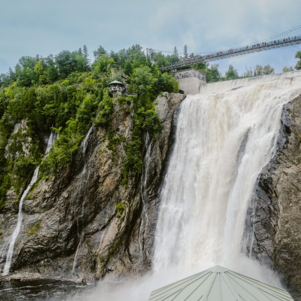 Guided Tour of Montmorency Falls with Alasi Québec.