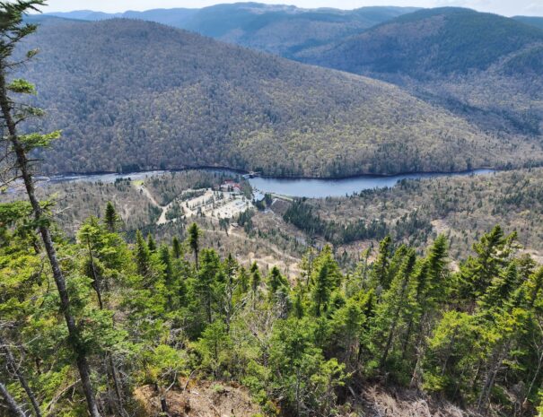Guided Hiking Tour Jacques-Cartier National Park with Alasi Québec.